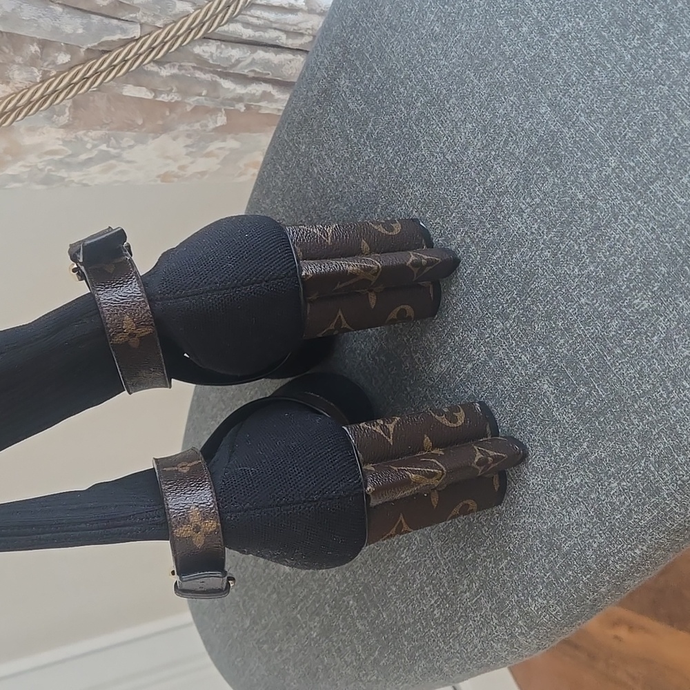 Ileather Louis Vuitton sock boots women - Picture 3 of 4